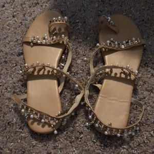 Gold & Pearl Beaded Sandals⭐️